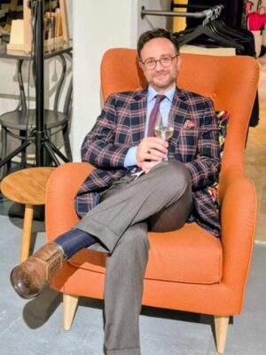 Bow Tie & Cravat Workshop with Leonardo